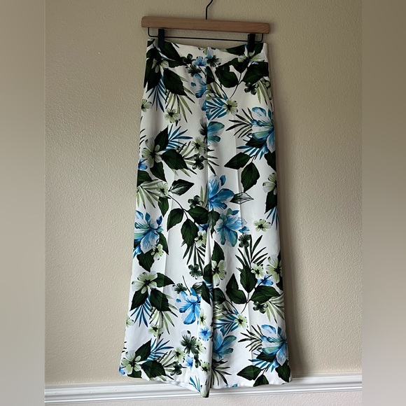 BANANA REPUBLIC High-Rise Wide-Leg Pants - Picture 2 of 10